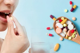 Những thực phẩm cần tránh khi đang dùng thuốc