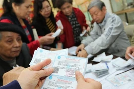 Nâng mức đóng bảo hiểm y tế hộ gia đình, học sinh, sinh viên?