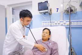 Kích hoạt ECMO cứu sống người bệnh đột tử tiên lượng 90% tử vong