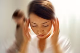 Bác sĩ chỉ rõ bệnh lý nguy hiểm khi choáng váng, xây xẩm mặt mày