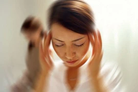 Bác sĩ chỉ rõ bệnh lý nguy hiểm khi choáng váng, xây xẩm mặt mày