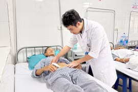 Nội soi cắt toàn bộ tuyến tiền liệt mang hy vọng cho bệnh nhân ung thư