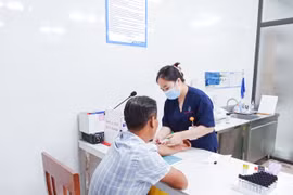 Bị sẩn ngứa, bệnh nhân tá hoả khi nhận kết quả bị nhiễm giun đũa chó