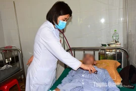  Lạm dụng rượu bia lâu năm, nhiều người bị tâm thần thứ phát