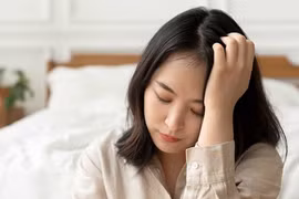 Bác sĩ mách dấu hiệu nội tiết tố thấp, chị em cần khắc phục ngay