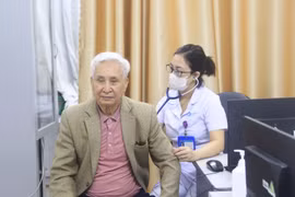 Nhiều người viêm phổi do chủ quan với bệnh đường hô hấp thời điểm giao mùa