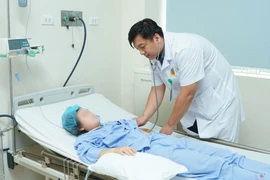 Chung tay vá lành trái tim cứu thiếu nữ dân tộc bị bệnh tim nguy kịch