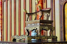 Ngai của hoàng đế xưa có được làm bằng gì?