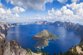 Vẻ đẹp chết người của 4 hồ nước trên thế giới