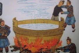 Vị vua nào đặt vạc dầu, nuôi hổ báo để trừng trị tội phạm?