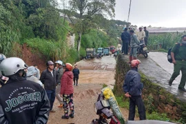 Lâm Đồng: Tìm thấy thi thể tài xế xe tải bị lũ cuốn trôi