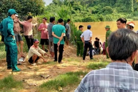 Lâm Đồng: Lật xuồng một người mất tích trên sông Đồng Nai