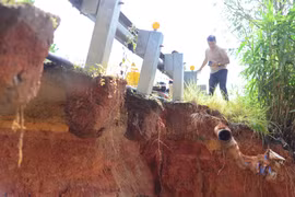 Lâm Đồng: Đèo Tà Nung có nguy cơ tiếp tục sạt lở