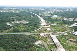 Gần 1.000 hộ dân bị ảnh hưởng dự án đường Vành đai 3 nhận bồi thường 