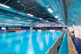 Bên trong thành phố ẩn được xây dựng cho ngày tận thế hạt nhân