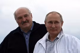 Chân dung Tổng thống tuyên bố: "Tấn công nước tôi như tấn công Nga"