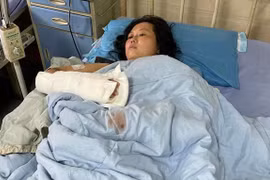 Kiên quyết muốn ly hôn, người phụ nữ bị chồng cầm dao đâm chém 