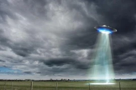 Người đến từ năm 2714 nói điều đáng sợ xảy ra với Trái Đất