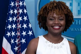 Chân dung nữ thư ký báo chí da màu đầu tiên của Nhà Trắng 