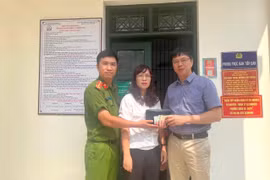 Hành động đẹp của người phụ nữ Hà Nội nhặt được 50 triệu đồng