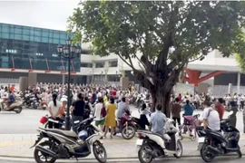 Vụ phụ huynh “quây” Trường TH Tây Mỗ 3: Chốt’ không nhận học sinh