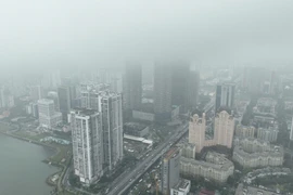 Bầu trời Hà Nội ô nhiễm, chuyên gia hiến kế gì cải thiện? 