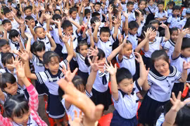 Cụ thể 9 khoản thu trong trường công lập tại TP HCM