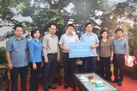 Cung ứng cho học sinh vùng lũ khoảng 18 triệu bản SGK