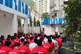 Hà Nội: Phụ huynh sốc vì trường tuyển sinh lớp 10 “chui“