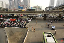 Hà Nội tăng cường xử lý xe máy vi phạm dịp cuối năm