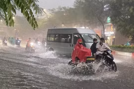Thời tiết ngày 15/8: Bắc Bộ và Thanh Hóa mưa rất to