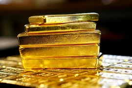 Giá vàng hôm nay 14/1: Tình hình Trung Đông hạ nhiệt giá vàng lao dốc