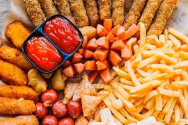 Một số lời khuyên có thể giúp bạn giảm lượng đồ ăn vặt