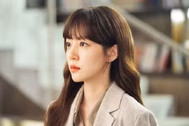 Chồng sắp cưới thường xuyên dây dưa cùng người yêu cũ