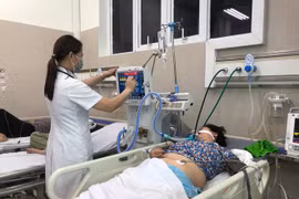 Nắng nóng, một phụ nữ ở Hà Nội nhập viện vì đứt mạch máu não