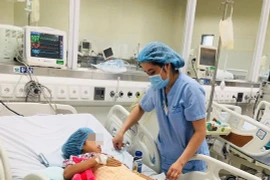 Hòa Bình: Ăn thịt cóc tự làm, chị 11 tuổi tử vong, em nguy kịch