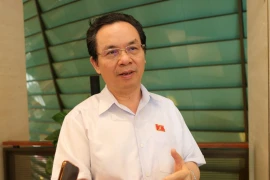 ĐBQH Hoàng Văn Cường: Không nên giao Bộ GD&ĐT làm sách giáo khoa