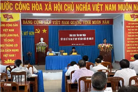 Chủ tịch Phan Xuân Dũng tiếp xúc cử tri sau Kỳ họp thứ 5