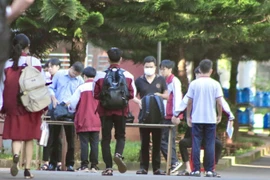 Đắk Lắk: Trường xin lỗi vì lục cặp, soát người học sinh