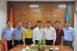 Đại diện Ban Tuyên giáo Trung ương chúc mừng VUSTA ngày Khoa học Công nghệ Việt Nam