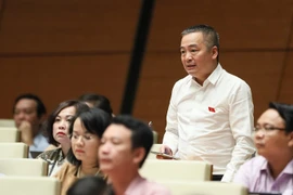 ĐBQH Nguyễn Lân Hiếu: Bất hợp lý về chính sách “bóp nghẹt” y tế xã, phường