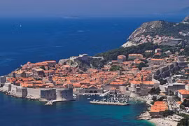 Chiêm ngưỡng 10 tường thành ấn tượng nhất mọi thời đại 