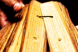 Giải mã văn bản lá cọ ẩn giấu lời tiên tri giật mình 