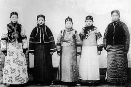 Ảnh cực độc nữ quý tộc Trung Quốc thời Mãn Thanh