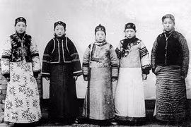 Ảnh cực độc nữ quý tộc Trung Quốc thời Mãn Thanh