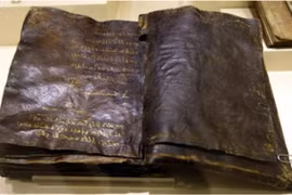 5 cuốn sách cổ có thể khiến lịch sử loài người phải viết lại