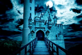  Sởn da gà tiếng thì thầm trong lâu đài ma ám thời Trung cổ