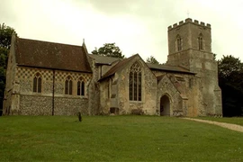 Sự thật bất ngờ mảnh da đóng đinh trên cửa nhà thờ thời Trung Cổ