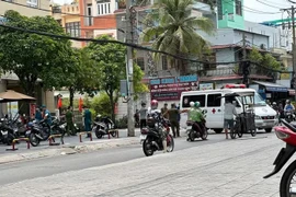 TP HCM: Bé trai 6 tuổi nghi rơi từ tầng cao chung cư