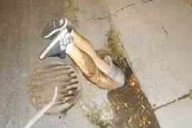 Ảnh cười Facebook: Mất điện thoại